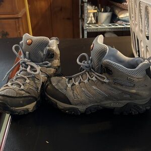 Merrell Gray Hiking Boots